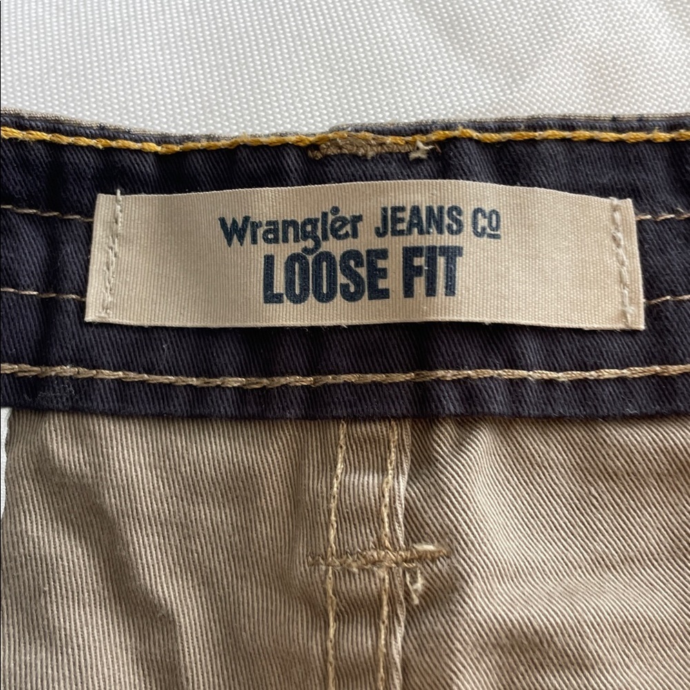 Wrangler Tan Checkered Men's Shorts - Picture 2 of 4